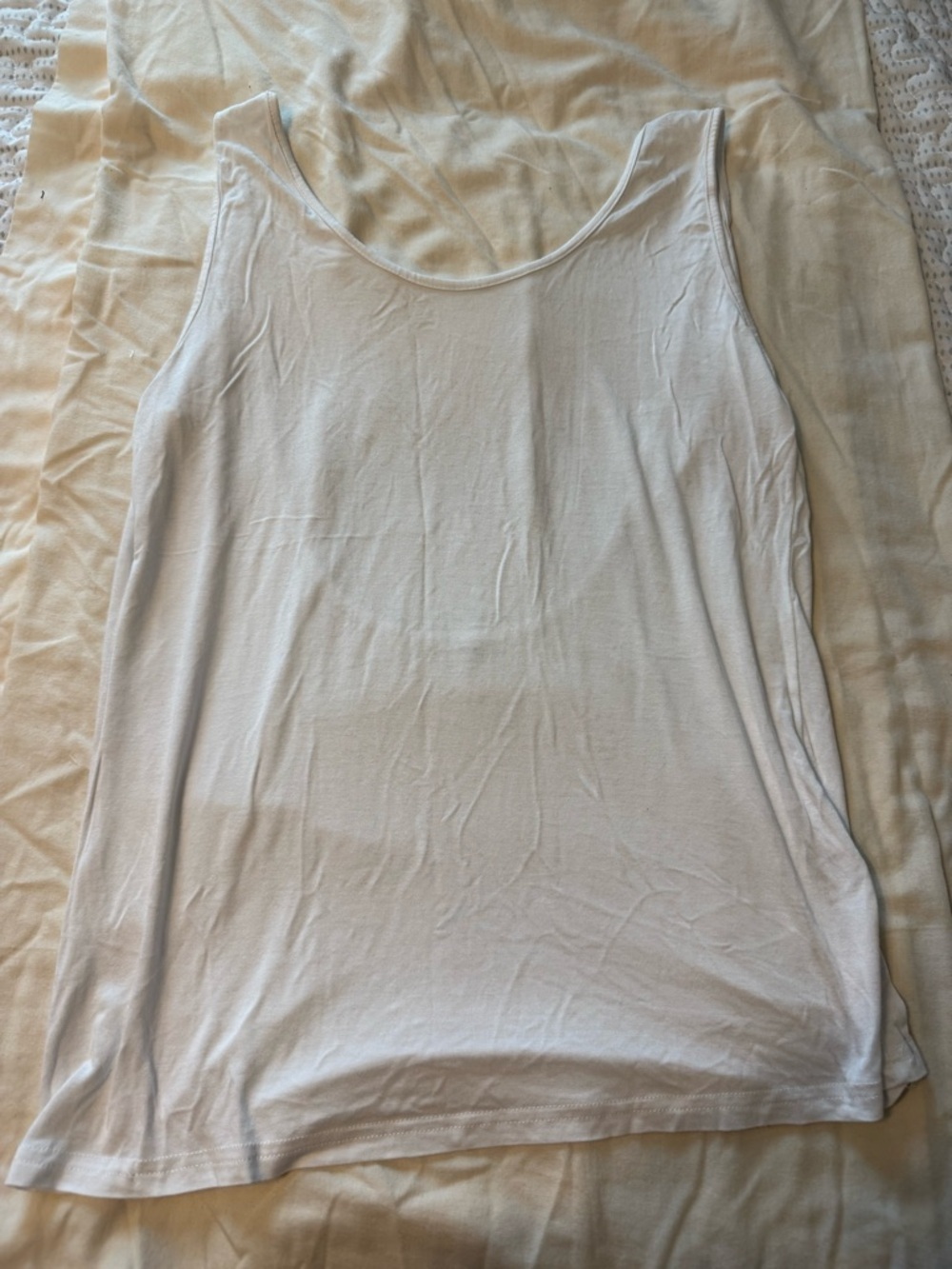 Women’s Scoop Neck Tank Top with Open Back - Black & White Set - Picture 2 of 9
